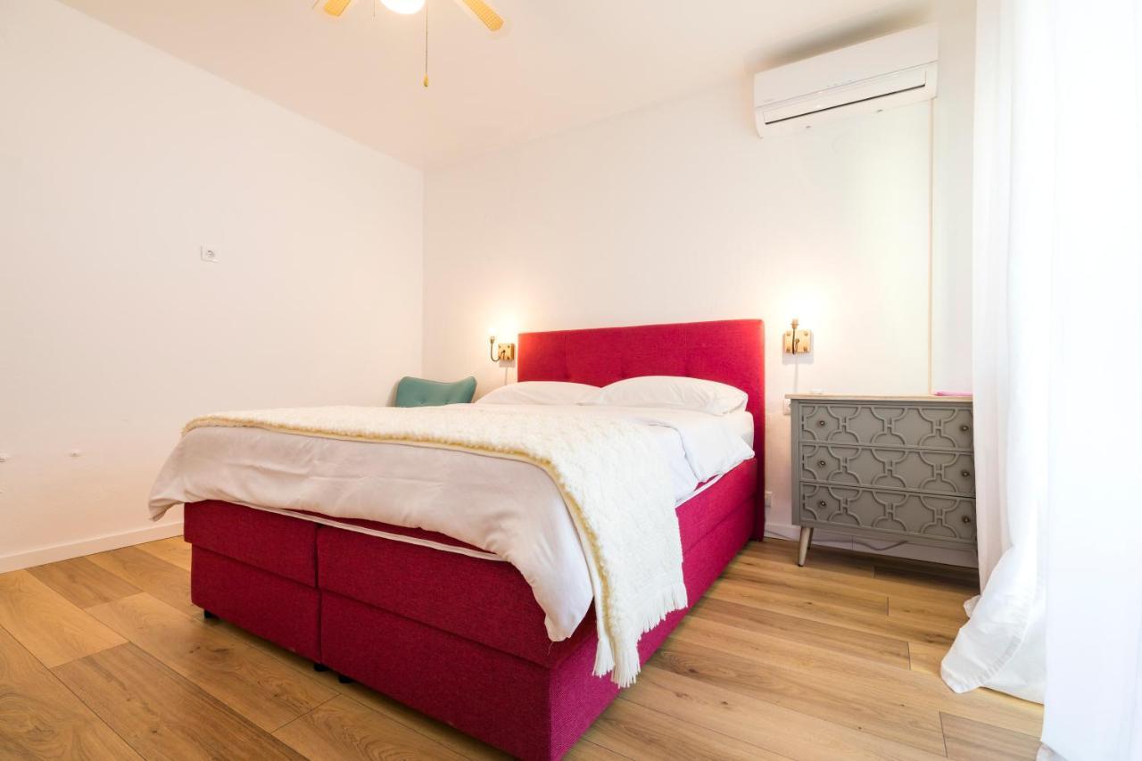 Alaburic Rooms & Apartment Mali Lošinj Extérieur photo