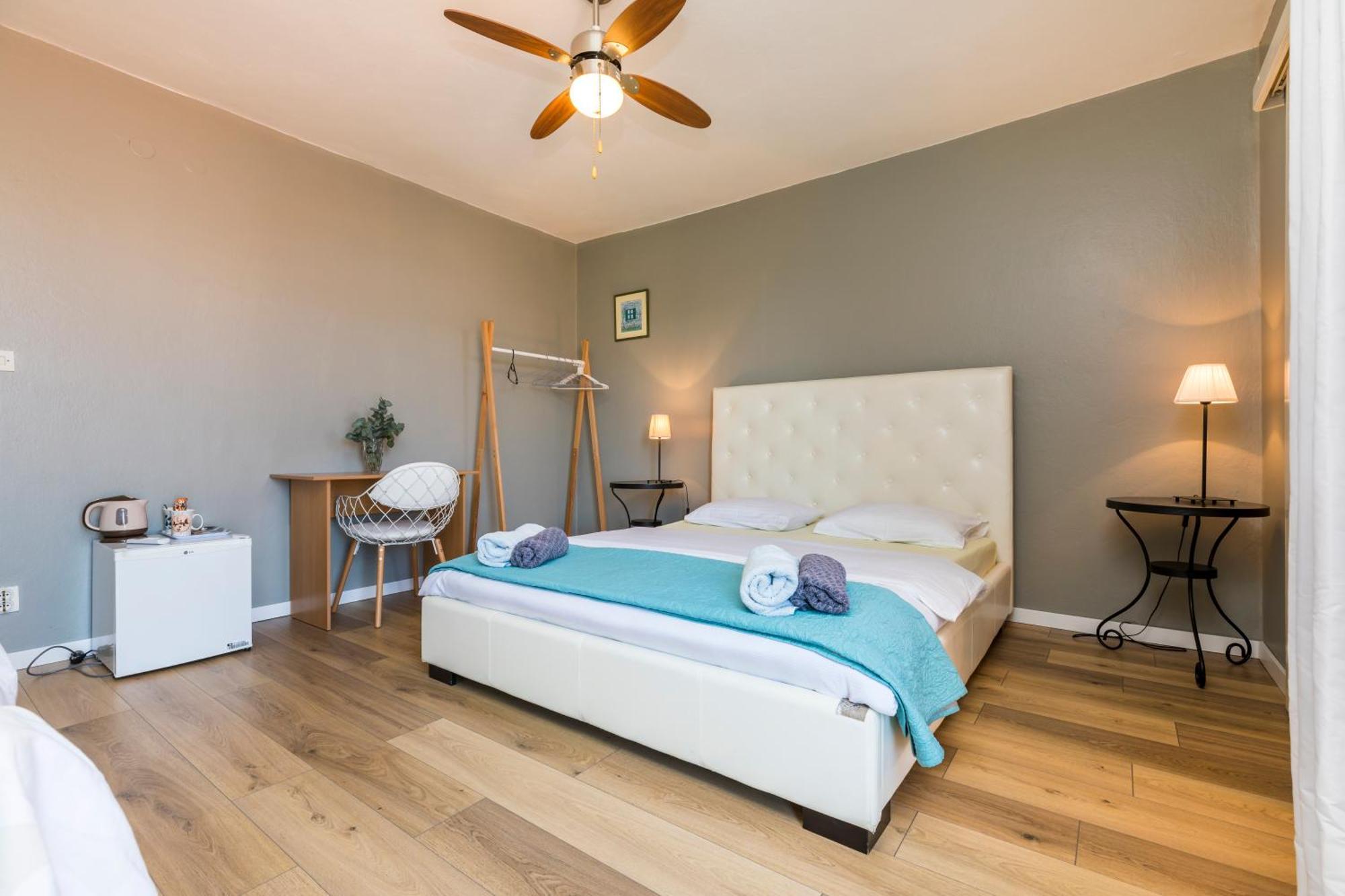 Alaburic Rooms & Apartment Mali Lošinj Extérieur photo