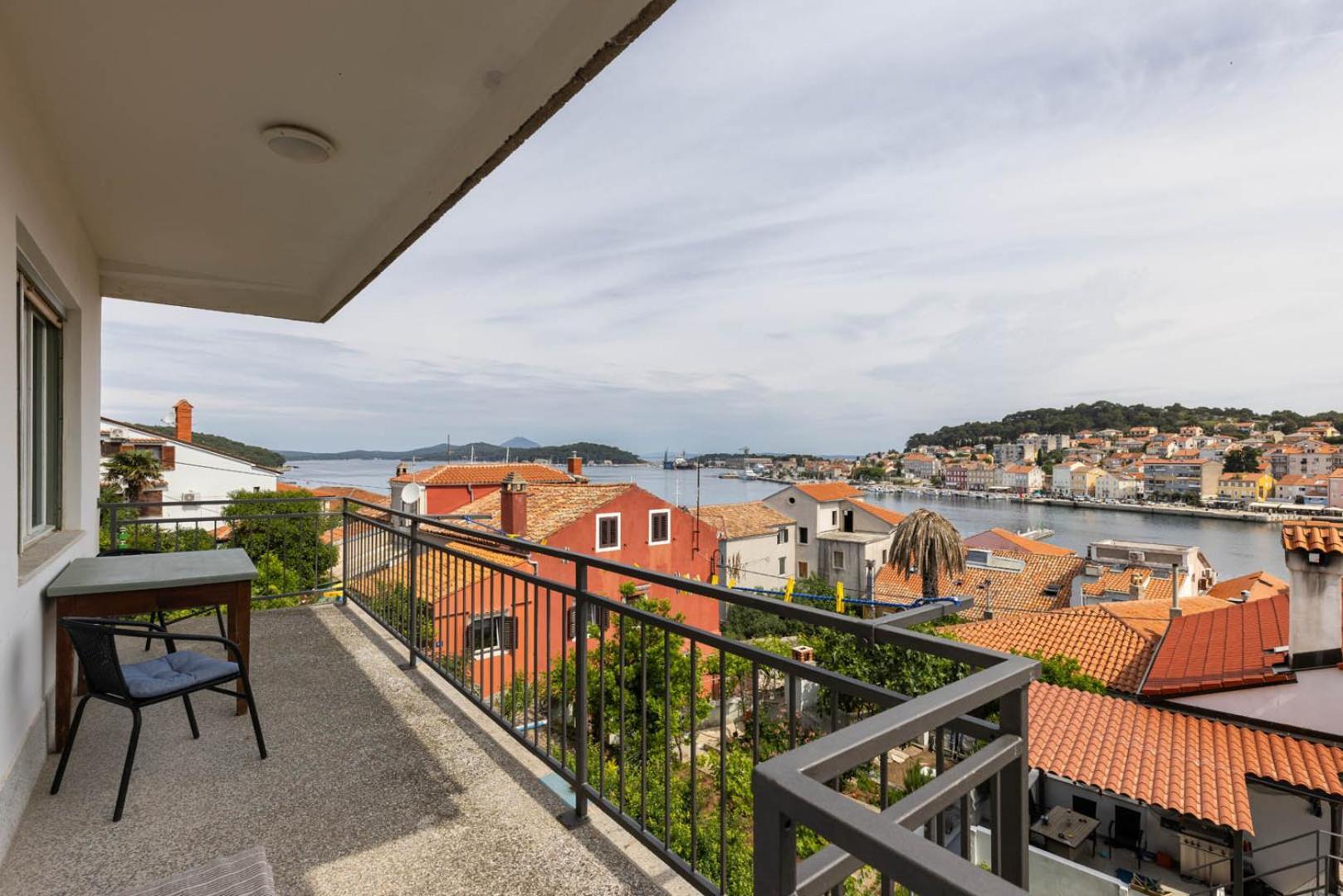 Alaburic Rooms & Apartment Mali Lošinj Extérieur photo